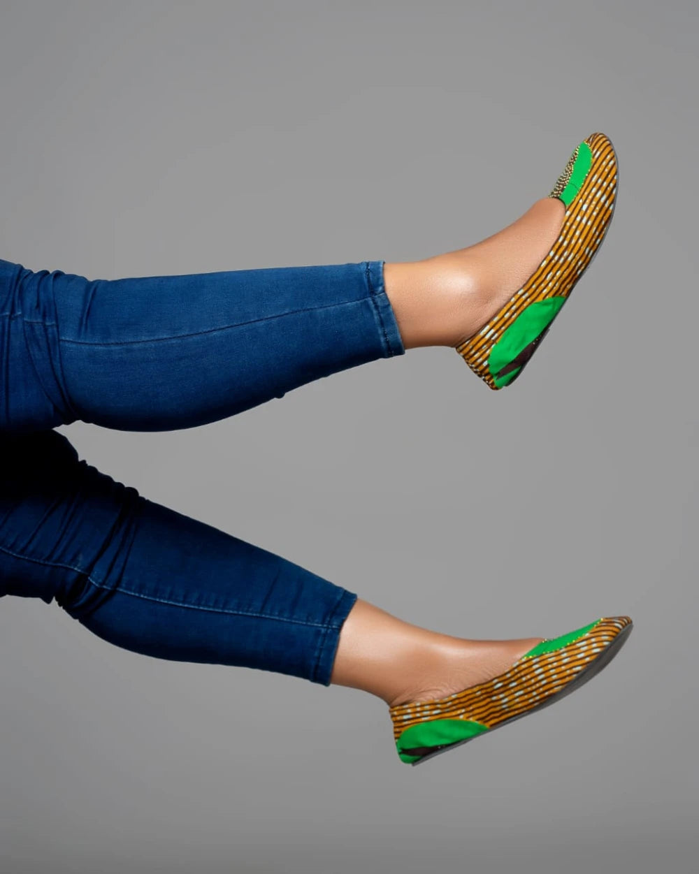 Sika Won Ntaban (Green and Yellow)